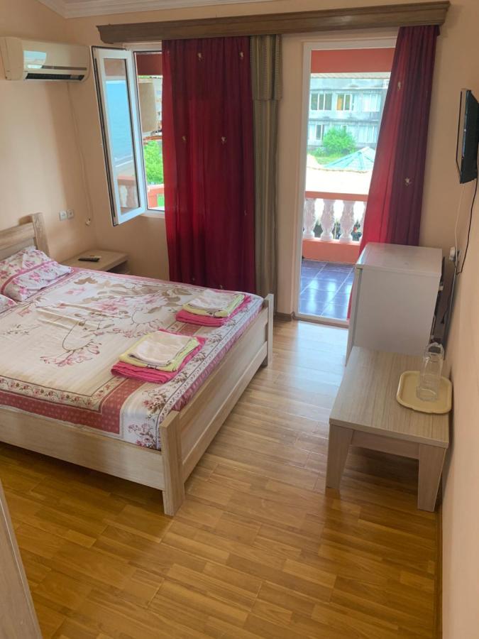 Guest House Rusalka Kobuleti Kültér fotó