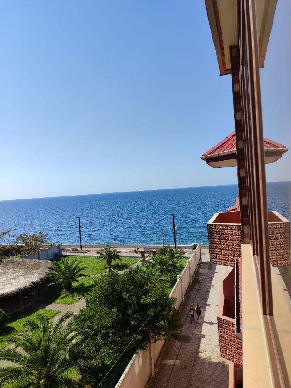 Guest House Rusalka Kobuleti Kültér fotó