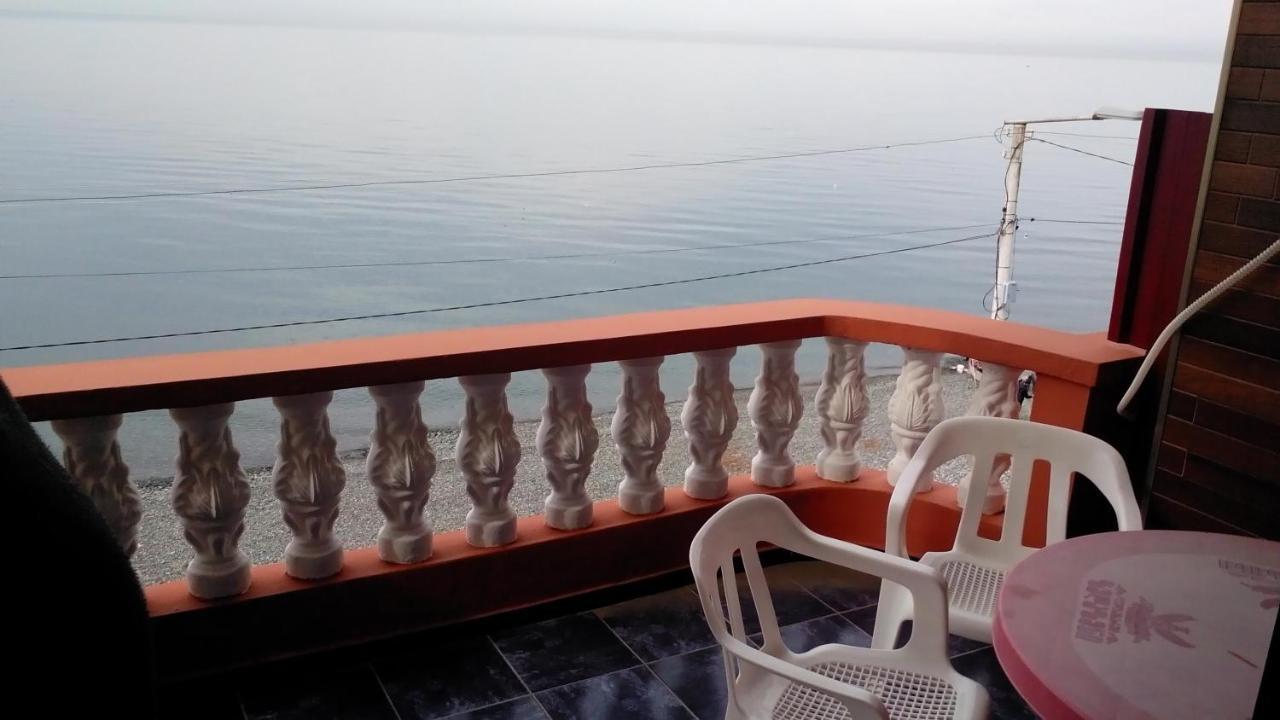 Guest House Rusalka Kobuleti Kültér fotó